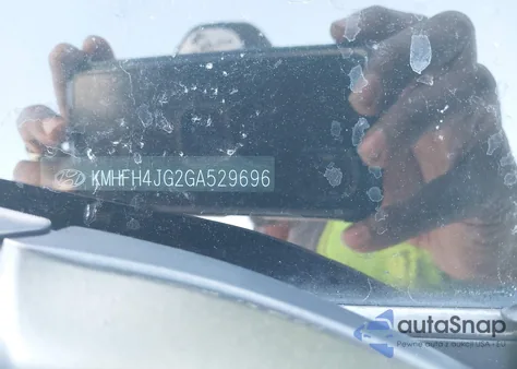 2016 Hyundai Azera Limited z USA, uszkodzony, nr VIN KMHFH4JG2GA529696